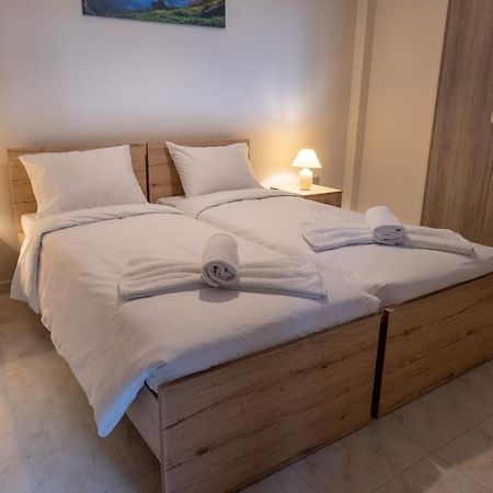 Prinos Oasis Twin Villas I Buitenkant foto