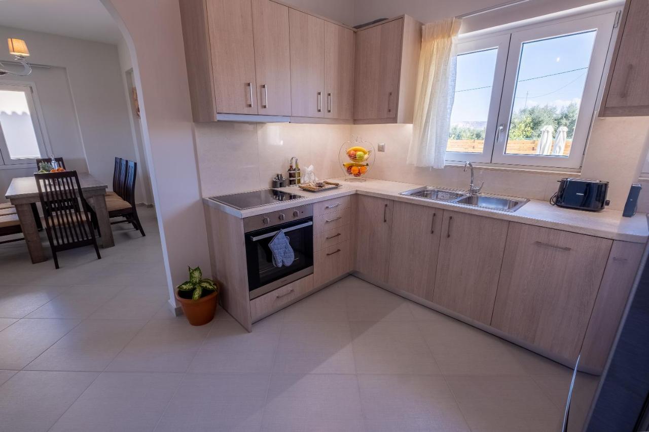 Prinos Oasis Twin Villas I Buitenkant foto