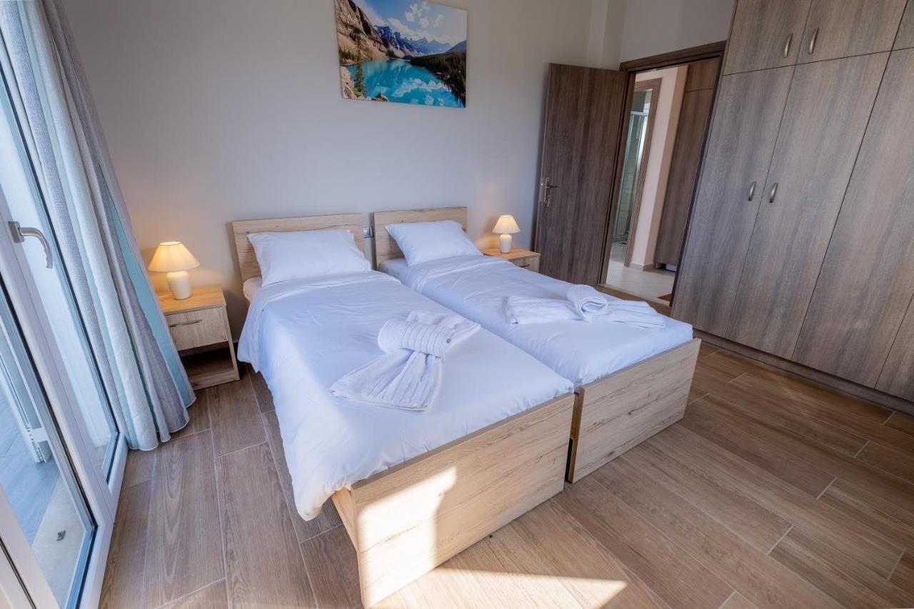 Prinos Oasis Twin Villas I Buitenkant foto